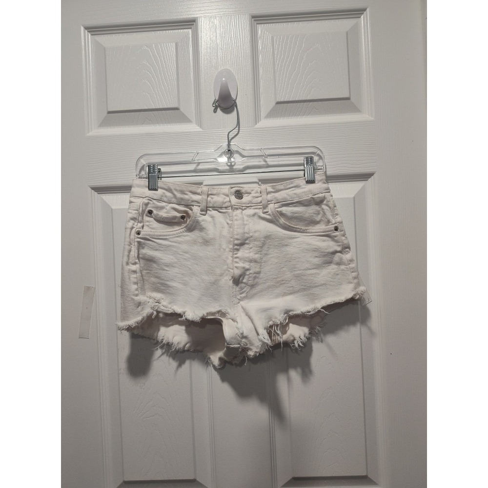 Zara White Distressed Denim Shorts Short/Cut Offs‎ Raw Hem Sz 6 USA - Picture 7 of 7